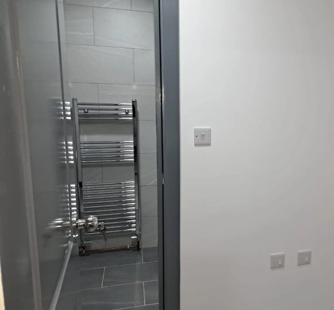 Premium Serviced Accommodation Nottingham, 4 Bedrooms, 5 Beds, 4 Bathrooms, Sleeps 7 Royaume-Uni
